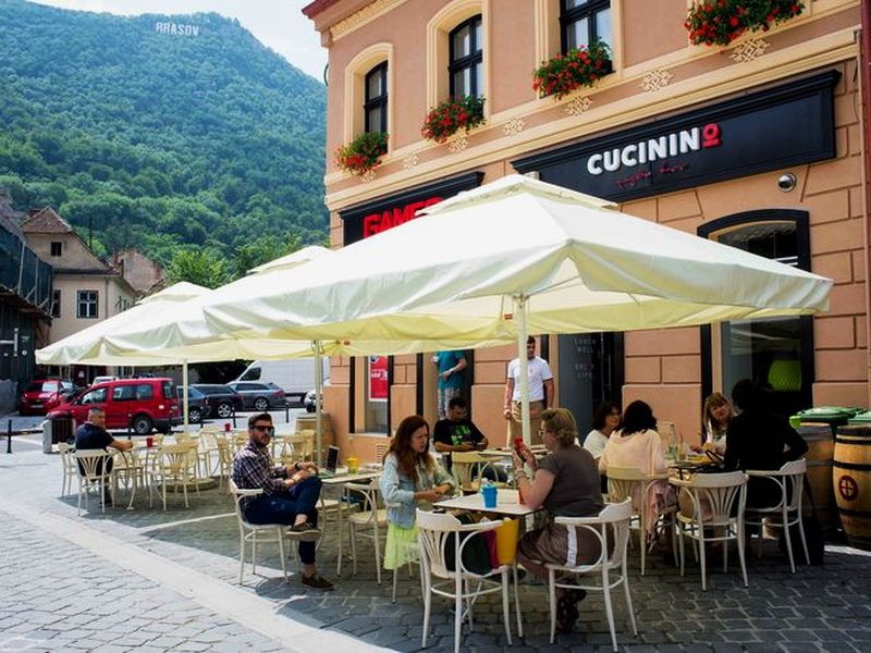 Când se deschid terasele, hotelurile şi restaurantele din România? Anunţul făcut de Virgil Popescu