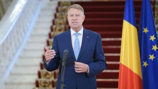 Klaus Iohannis: De la 1 iunie, se redeschid terasele și plajele. Se va putea circula liber &icirc;n afara localităţilor