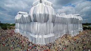 Doliu: Artistul plastic Christo a murit