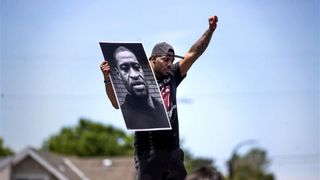 George Floyd a murit ca urmare a asfixierii, conform unei autopsii independente