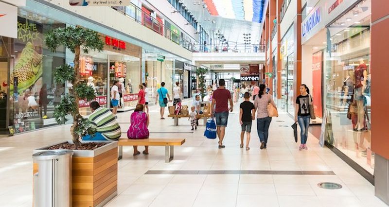 cand se redeschid mall-urile