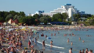 Cât costă primul weekend liber la munte și la mare. Prețurile celor mai căutate stațiuni