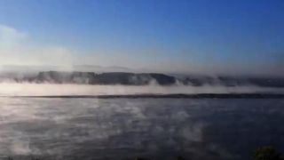 Fenomen rar întâlnit! A "fiert" Dunărea