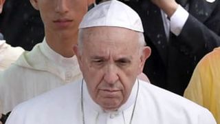 papa francisc se roagă pentru george floyd