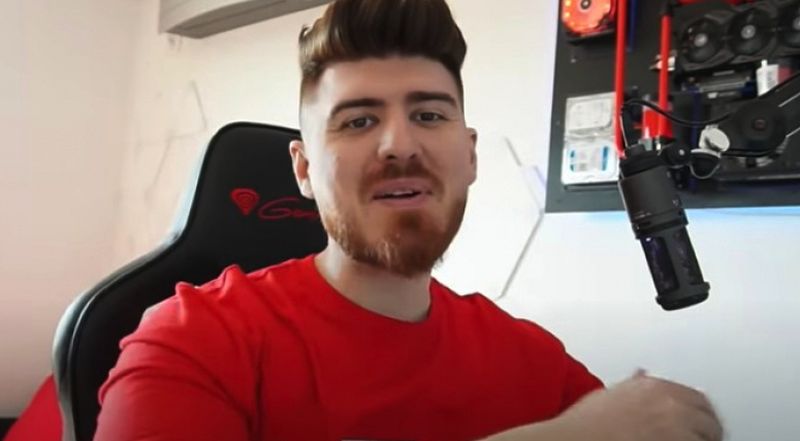 vela vlogger cercetat