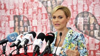 Gabriela Firea depune plângere penală. Acuză că a fost blocat proiectul de testare a populației