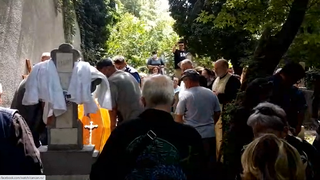 Imagini dureroase de la morm&acirc;ntul lui Costin Mărculesu!