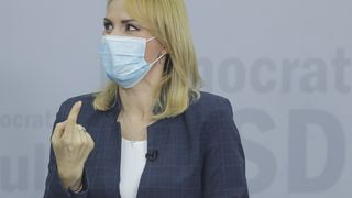Gabriela Firea, după ce a anunţat deschiderea teatrelor: Cică nu e bine! &Icirc;ntre o sală de teatru şi una de păcănele e o diferenţă!