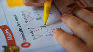 Asociaţia Elevilor din Constanţa acuză Ministerul Educației după ce o elevă nu a susținut proba din cauza temperaturii ridicate