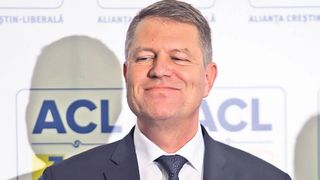 Klaus Iohannis a semnat decretul! I-a scos la pensie