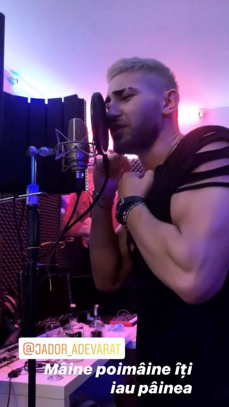 bogdan mocanu cântă