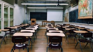 Autorităţile de la Beijing au închis şcolile şi universităţile şi le-au solicitat locuitorilor să nu părăsească oraşul