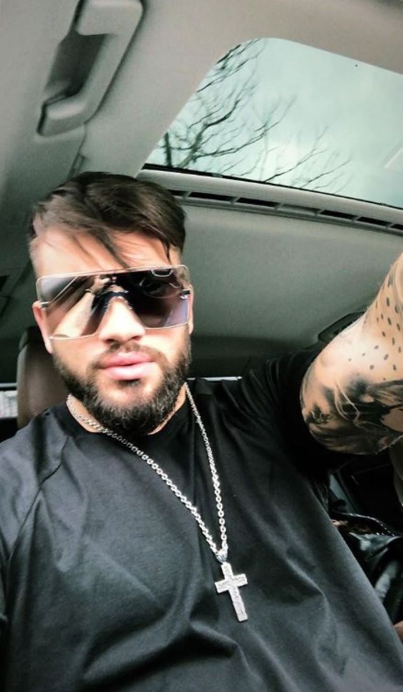 andy adetu îndrăgostit