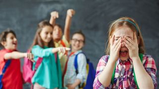 Avocatul Alina Roşca explică normele nou adoptate pentru&nbsp;reglementarea bullying-ului