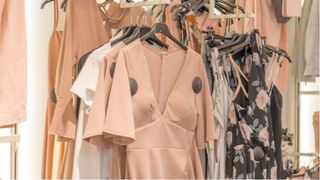 Cele mai frumoase rochii office sau de birou ideale pentru vara aceasta!