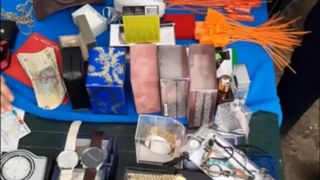 Furtul de produse de lux de la Aeroportul ”Henri Coandă” - 20 de persoane au fost reţinute