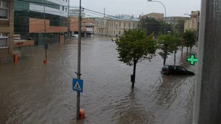 Caraş-Severin: 40 de case afectate puternic de inundaţii