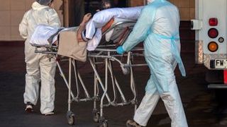 Numărul pacienţilor cu COVID-19, care ajung la Spitalul de Boli Infecţioase, este în creştere