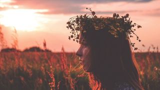 Vara astronomică 2020 începe azi. Tradiţii pentru Solstițiul de Vară