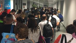 Ministerul de Externe: 394 de cetăţeni rom&acirc;ni aflaţi &icirc;n Spania, Anglia, Tunisia şi Ţările de Jos au fost repatriaţi