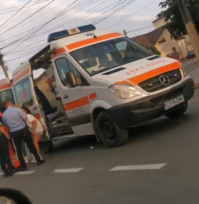 a prins capul în sistemul de decapotare