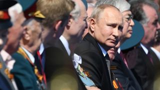 Defilare militară şi patriotism &icirc;naintea referendumului lui Putin