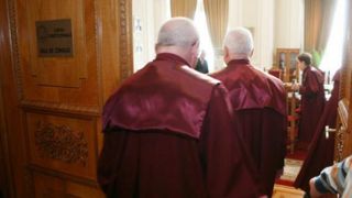 Curtea Constituţională discută sesizările privind starea de alertă şi carantină
