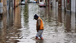  Cod roşu de inundaţii