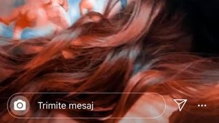 andra volos a părăsit țara