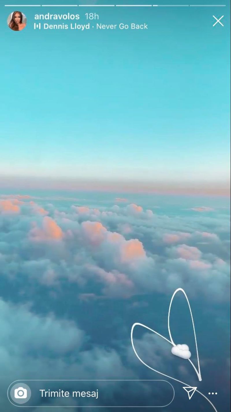 andra volos a părăsit țara