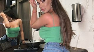 Andra Volos despărțire plină de lacrimi. Fosta concurentă a emisiunii „Puterea Dragostei” a părăsit țara