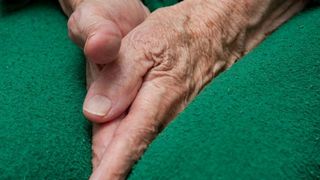 Galaţi: O femeie de 96 de ani a murit, după ce s-a aruncat de la etajul patru