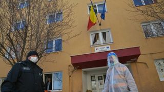 Zece sirieni sunt căutaţi de autorităţi după ce au fugit dintr-un centru de carantină din Arad