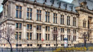 Alertă cu dispozitiv exploziv la Curtea de Apel Bucureşti/ Traficul a fost restricţionat