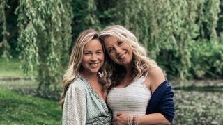 a rămas &icirc;nsărcinată cu nepoata