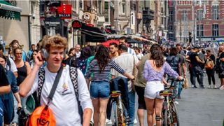 SUA, Rusia şi Brazilia, excluse de pe lista celor 14 destinaţii considerate sigure de UE &icirc;ncep&acirc;nd de miercuri