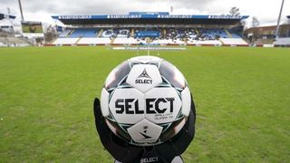 Țara care permite un număr tot mai mare de spectatori pe stadioane