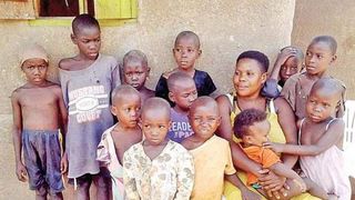 O femeie a dat naștere la 44 de copii. Inedit cum arată femeia