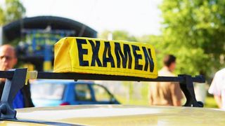 Examenele pentru permis auto, suspendate în Bucureşti