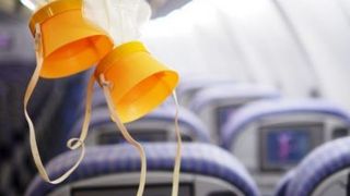  VIDEO | Tănăr &icirc;nsoţitor de bord, moarte şocantă