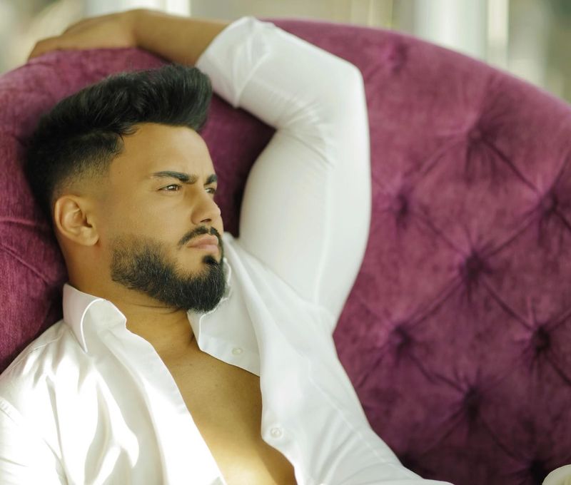 jador și what s up melodie