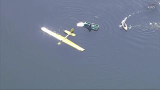 Tragedie aviatică. Mai mulți morți după ce două avioane s-au ciocnit deasupra unui lac