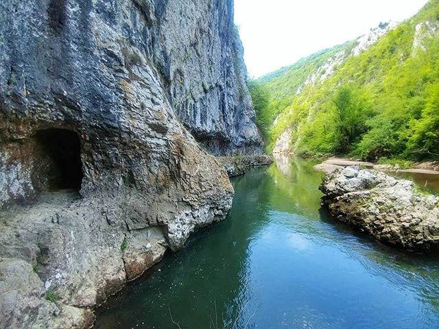 Sambata, de la ora 15:00, la &ldquo;ROventura&rdquo;, Cheile Nerei, taram de basm