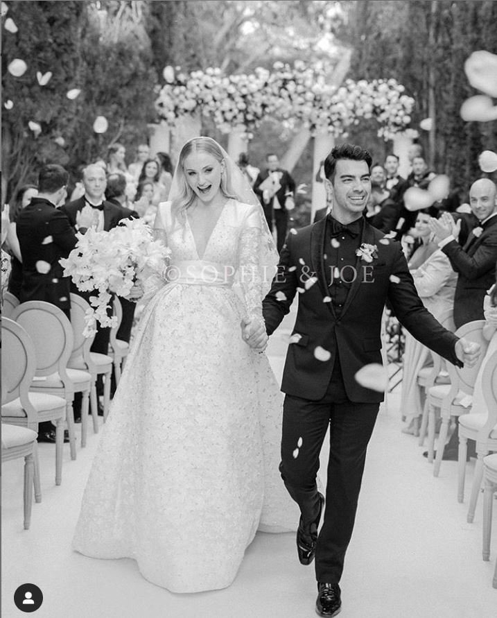 sophie-turner-a-nascut-joe-jonas-copil