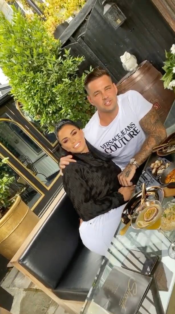 katie-price-s-a-logodit