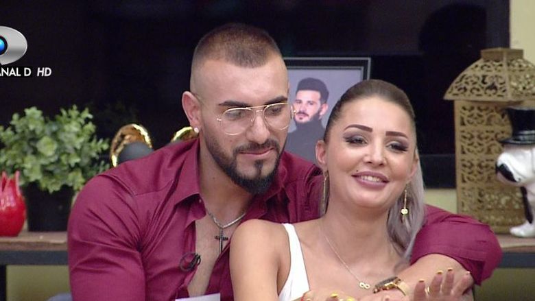 Alexandra și Mihai de la Puterea dragostei s-au despărțit, după o ceartă cumplită Alexandra și Mihai de la Puterea dragostei s-au despărțit, după o ceartă cumplită