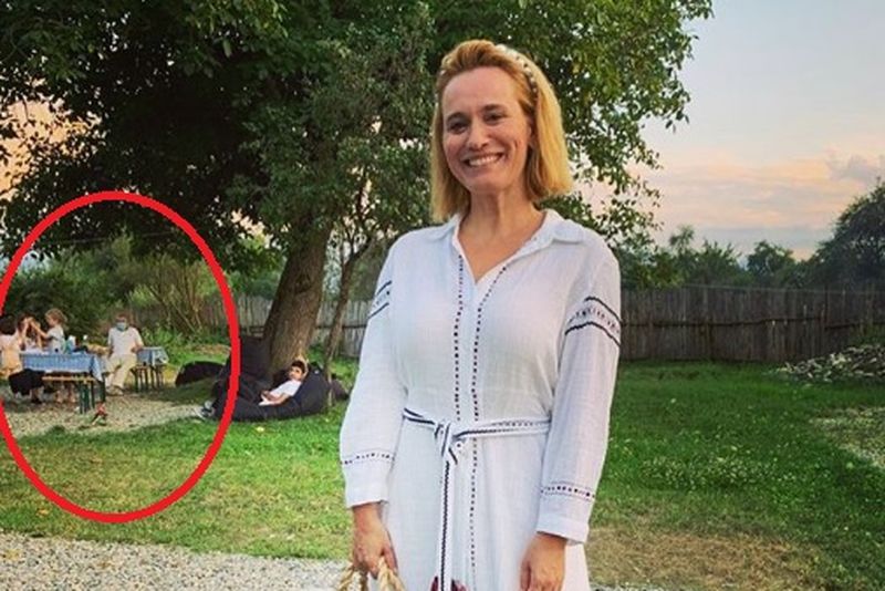 Andreea Esca, imagine controversată după ce s-a vindecat de Covid-19: &bdquo;Acesta este soțul tău?&rdquo;