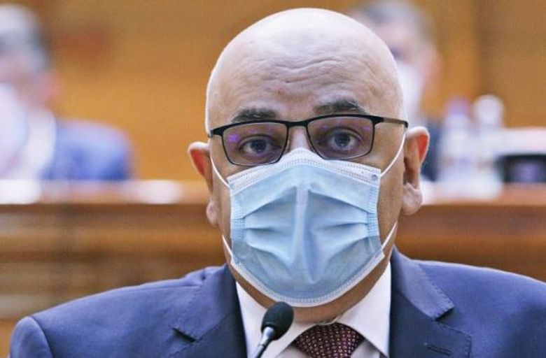 Raed Arafat vorbeşte despre masca de protecţie Raed Arafat a făcut declaraţii