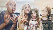 Ashlee Simpson, Evan Ross și cei doi copii ai cuplului: Bronx și Jagger. 
