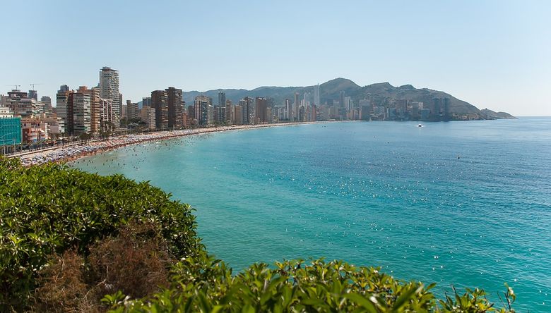 Coasta spaniei. Se inchid hotelurile la mare